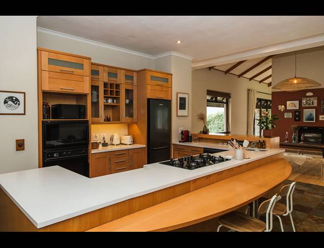 4 BEDROOM FREEHOLD TO LET IN BELVEDERE